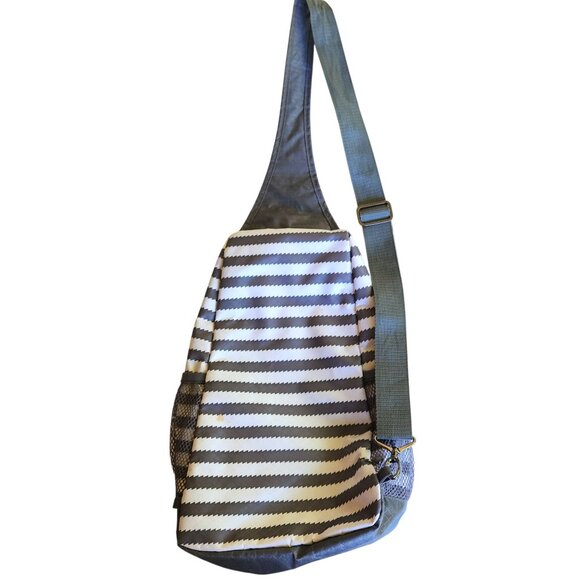 Thirty One Sling Bag  Adjustable Backpack Gray & White Stripe Pink Lining - Picture 9 of 13